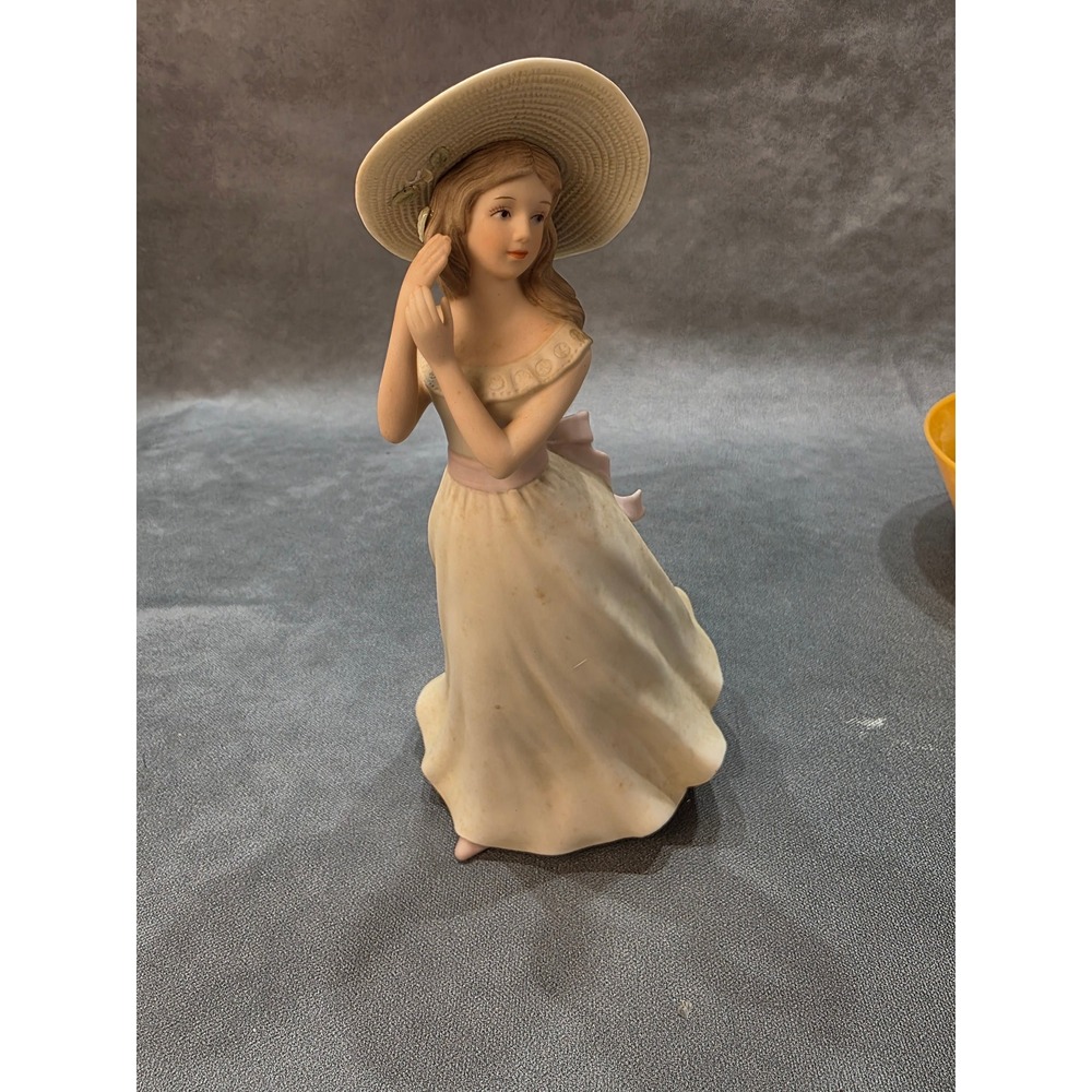 Homco Masterpiece Porcelain Melanie Figurine 1996 Home Interiors Lady with Hat